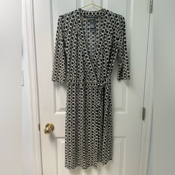 Bisou Bisou Dresses & Skirts - 8 Bisou Bisou Black & Cream Geometric Wrap Maxi Dress